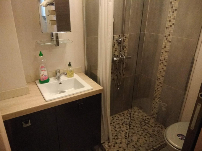 Bedroom 2, Studette Cannes centre, Alpes-Maritimes