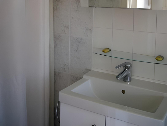 Bathroom 2, Brussels BnB, Bruxelles