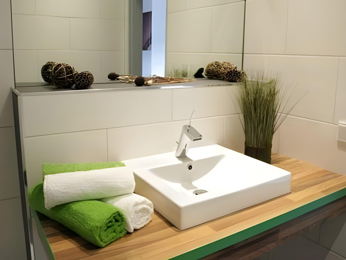 Bedroom 5, Limes Hotel, Hochtaunuskreis