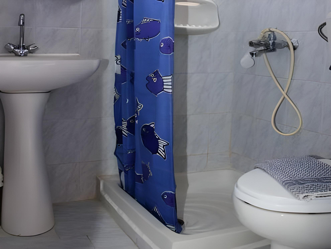 Bathroom 5, Psaras Apartments, Crete