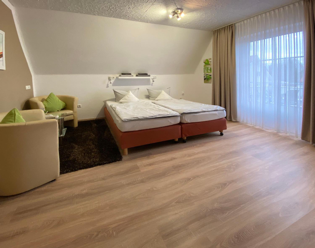 Bedroom 16