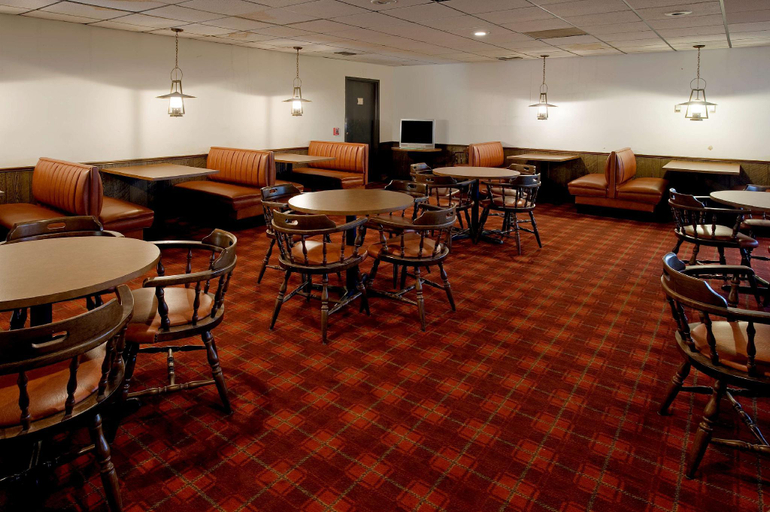 Food & Drinks, Americas Best Value Inn Bowie, Montague