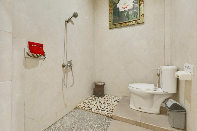 Bathroom 4
