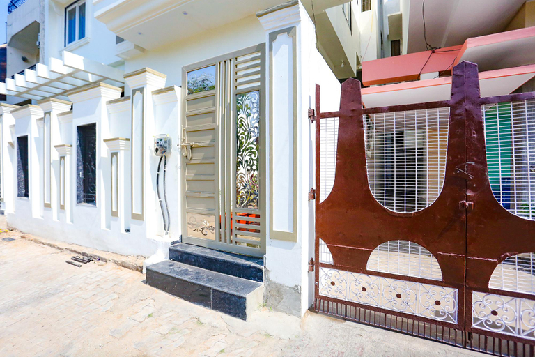 Exterior & Views 1, Via Aditya Guest House - Dasaswamedh Ghat, Varanasi