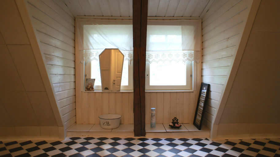 Bathroom 3, Pehtoorin kammarit, Pirkanmaa