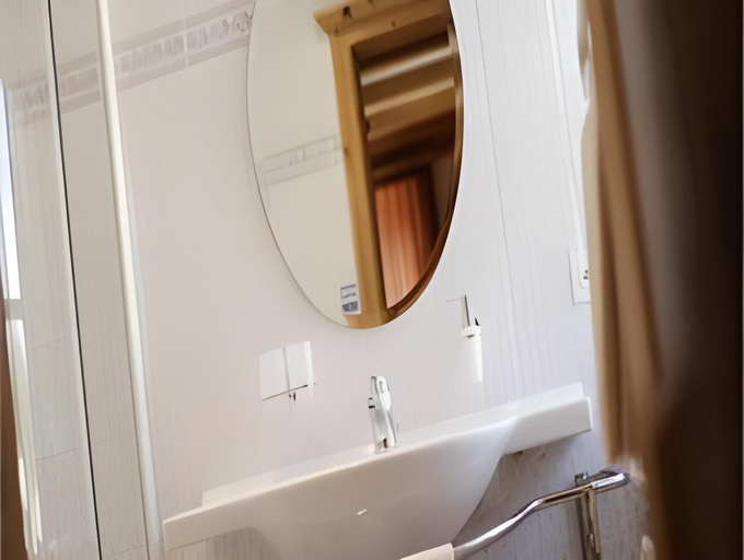 Bathroom 3, Hotel Privata, Maloja