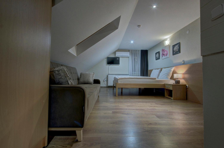 Bedroom 8
