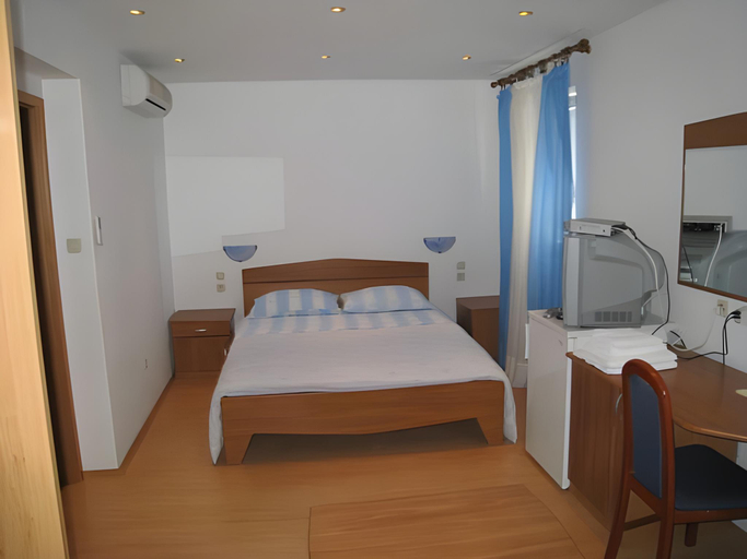 Bedroom, Bed & Breakfast Dionis Vis, Vis