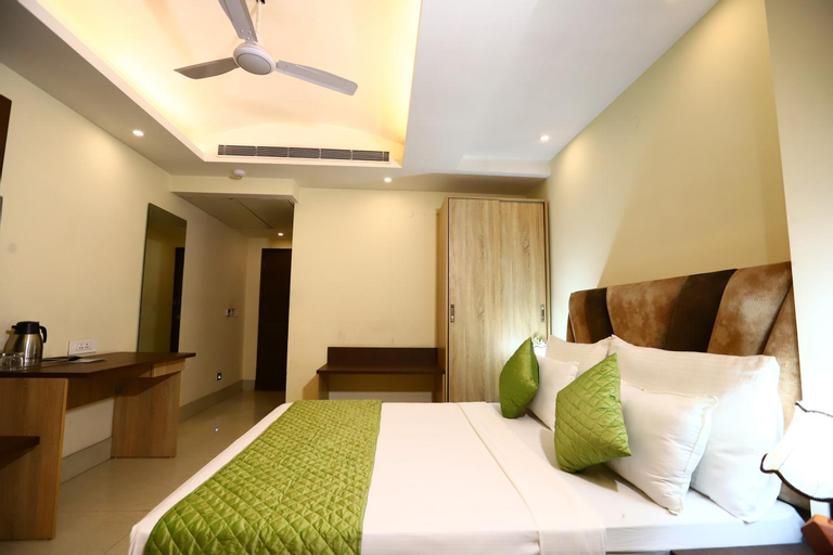 Bedroom 12
