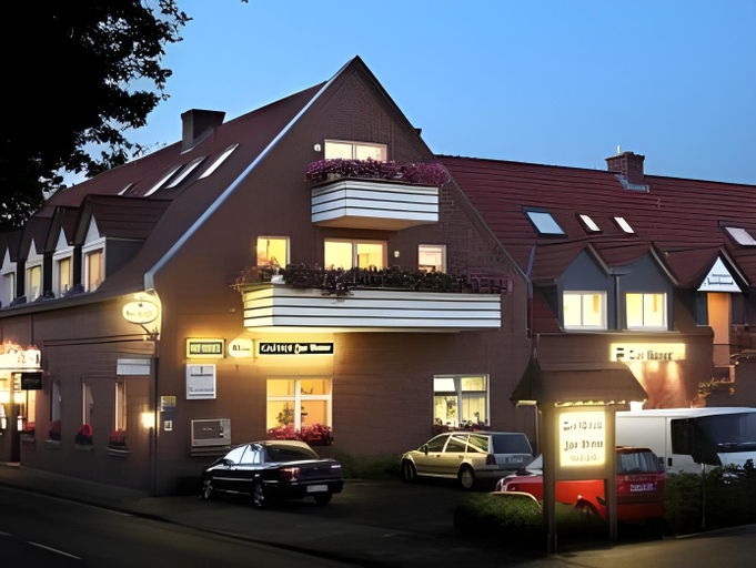 Exterior & Views 2, Hotel zur Bever, Warendorf
