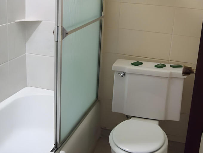 Bathroom 2, Town House Motor Inn, Washakie