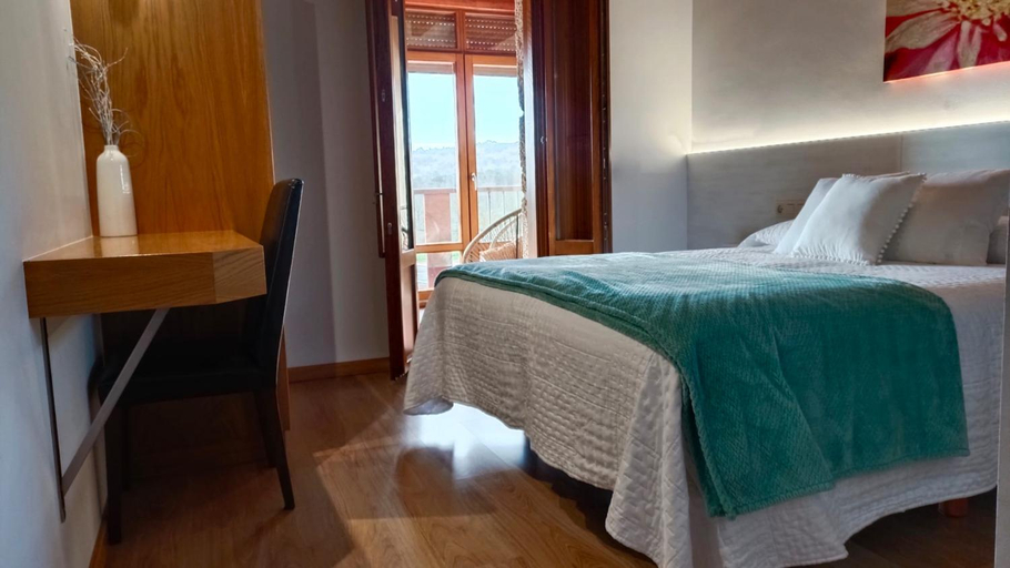 Bedroom 2, Casa Brues, Ourense