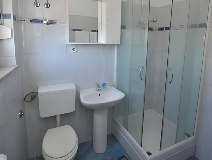 Bathroom 4, Apartments Rooms PORAT, Split