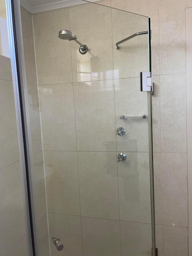 Bathroom 7