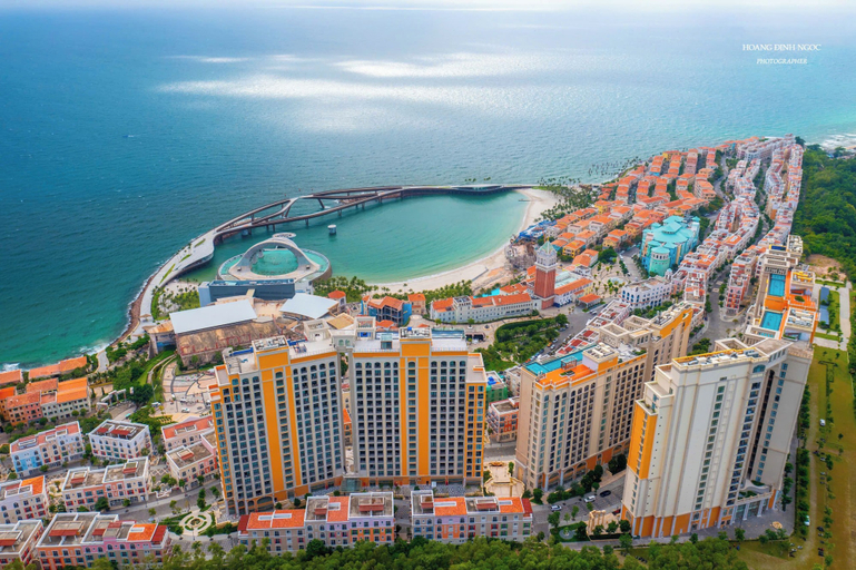 Exterior & Views 4, Luna Sol Sunset & Firework Signature, Phú Quốc