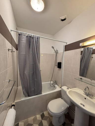 Others 5, Hotel-Restaurant Le Hauteville, Ain
