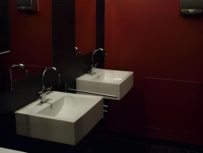 Bathroom 2, Sleep in Heaven, Copenhagen