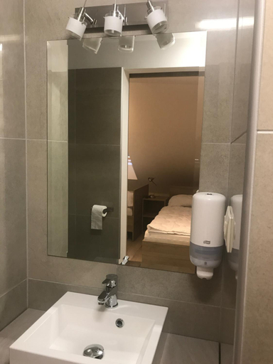 Bathroom 5, Apartman Gondola, Győr