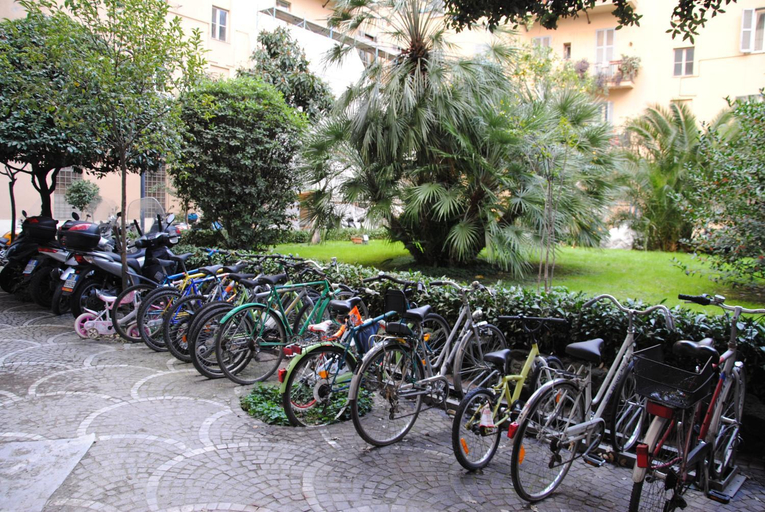 Others 4, Vatican Leone IV, Roma
