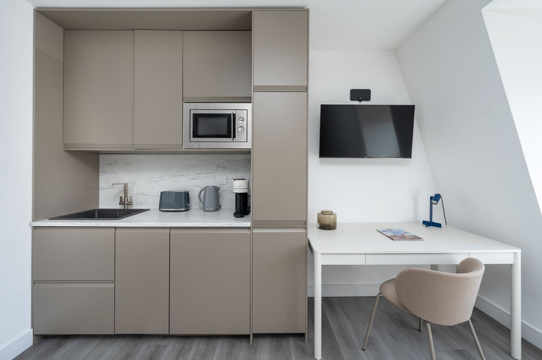 Others 5, YTD Residential, London