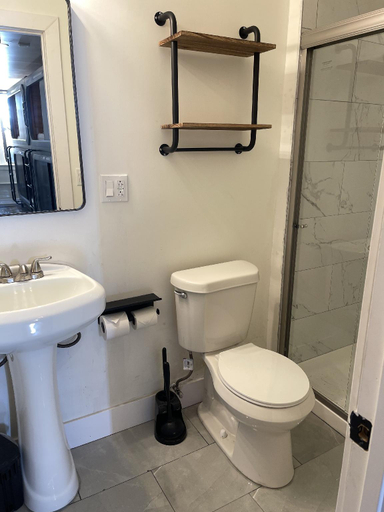 Bathroom 3, Kama Central Park Hostel, New York