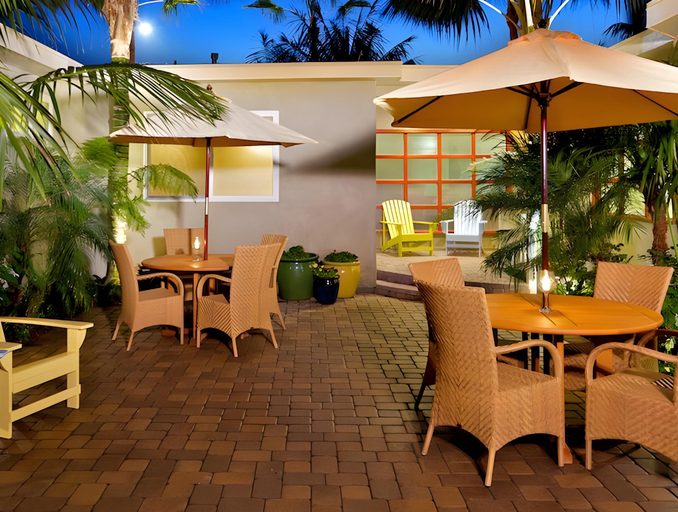 Food & Drinks 5, Ocean Palms Beach Resort, San Diego