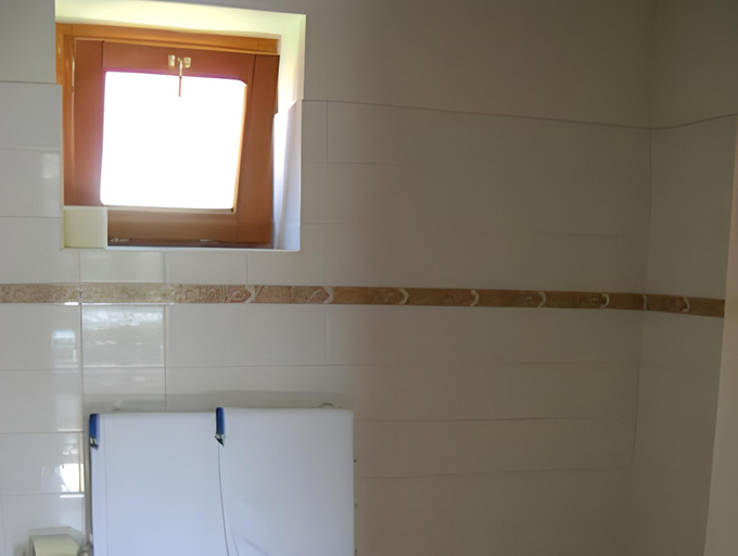 Bathroom 3, Noresa Etterem es Panzio, Szekszárd