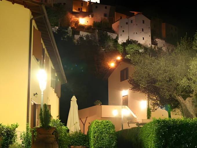 Others 4, Case Vacanza Fiocchi, Terni