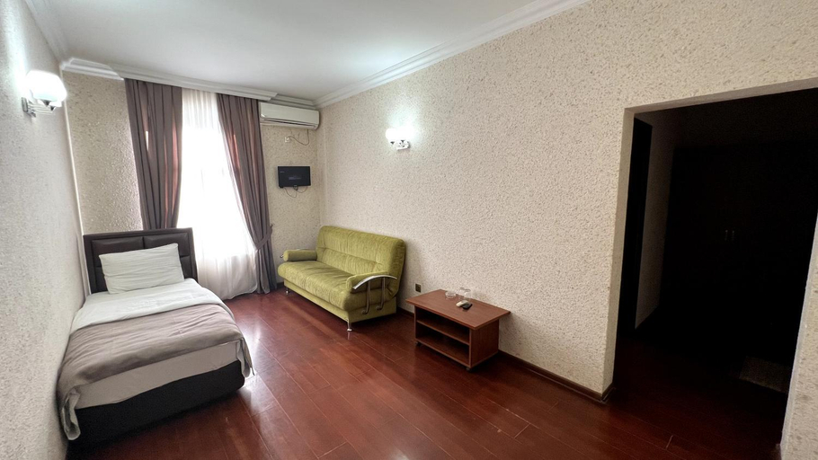 Bedroom 2, Gabala Karvan Hotel, Qəbələ