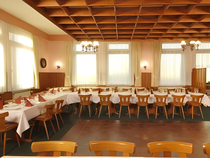Others 4, Hotel Munchner Lowenbrau, Cuxhaven
