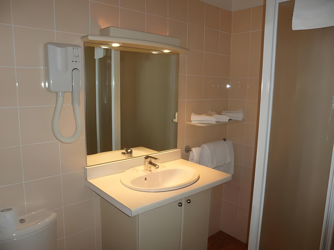 Bathroom 4, Belvedere, Haute-Corse