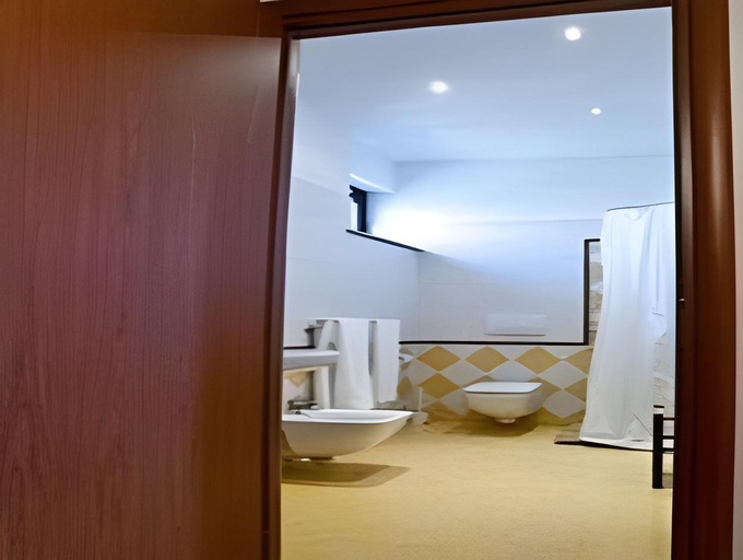 Bathroom 4, I Grilli, Asti