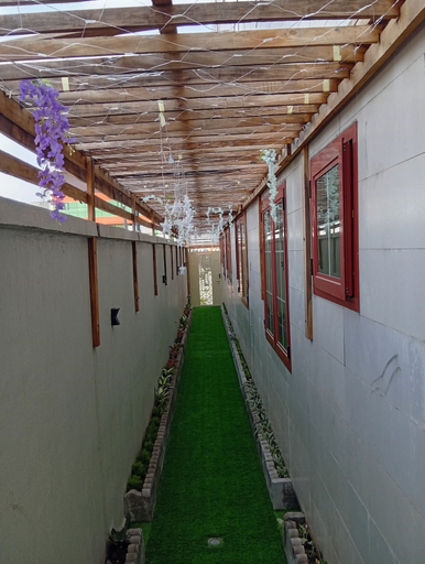 Others 4, Hotel Noahgarden 3, Cotonou