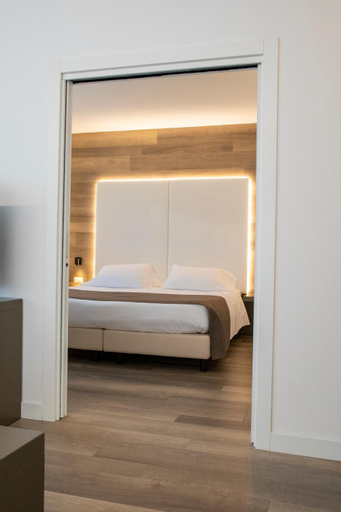 Bedroom 16