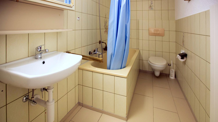 Bathroom 3, Hotel Rotes Kreuz, Arbon