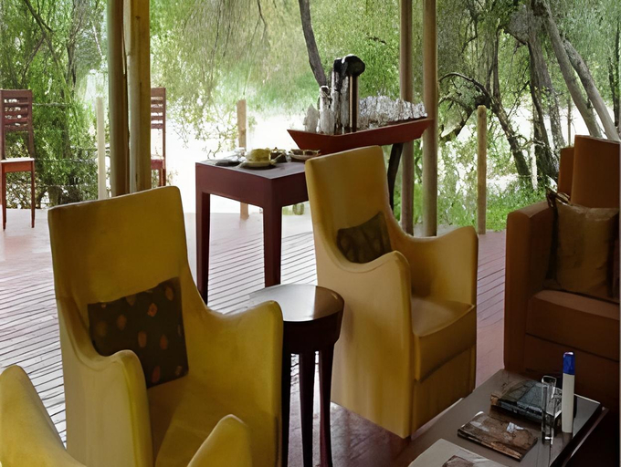 Food & Drinks 5, Rhino Walking Safaris, Ehlanzeni
