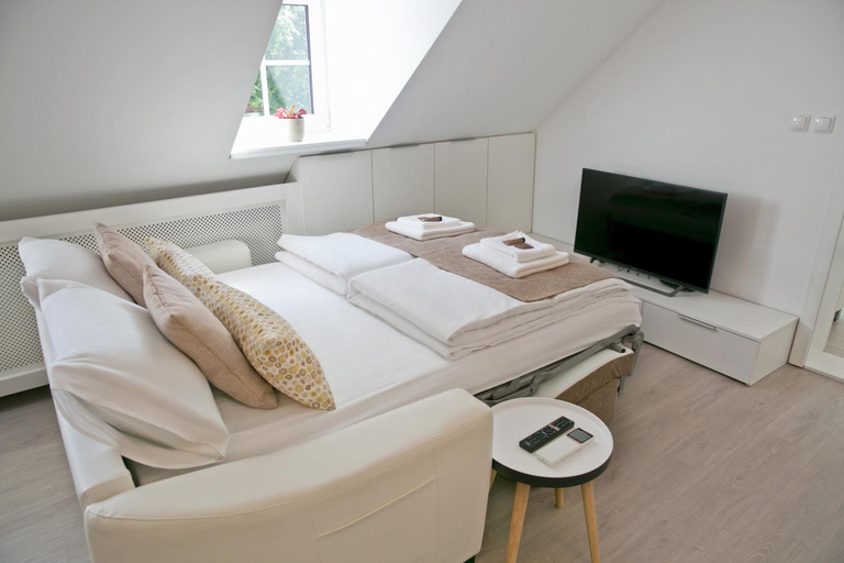 Bedroom 2, Villa pod Gradom, Ljubljana