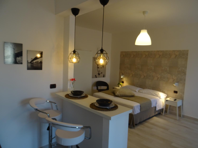 Others 5, Holiday Rooms Portale Pirrera, Ragusa