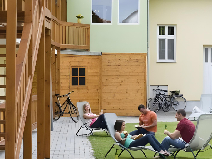 Others 3, Fruhstuckshaus Wunderland, Mistelbach