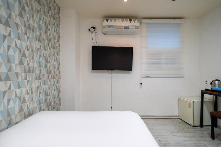 Bedroom 26