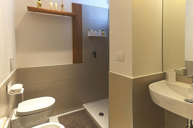 Bathroom, SH Home, Napoli