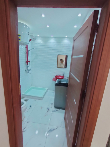 Bathroom 4, HS STIDUS 1, Al-'Ajuzah