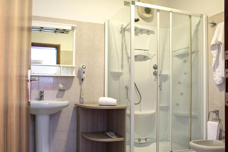 Bathroom 4