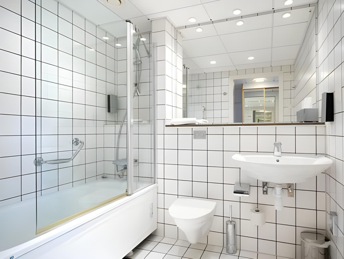 Bathroom 3, Barseback Resort Hotell, Kävlinge