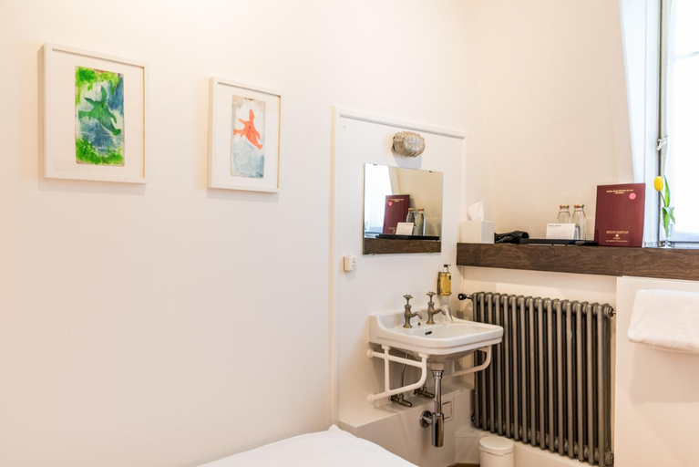 Bathroom 6