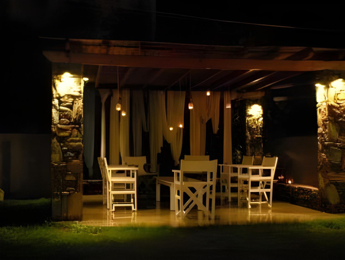 Food & Drinks 4, Ligaries, South Aegean