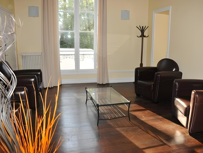 Public Area 2, Hotellerie Nouvelle de Villemartin, Essonne