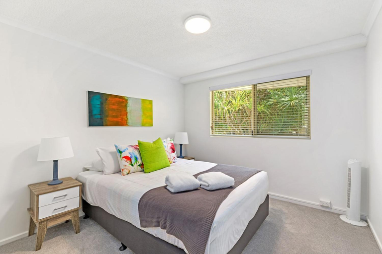 5 Pacific Outlook Ocean View Apartment in Sunshine Beach, Noosa - Sunshine-Peregian