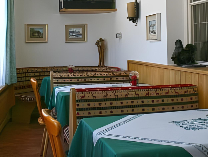 Bedroom 3, Hotel Dolomiti Madonna, Bolzano