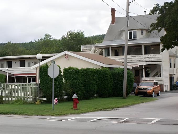 Others 4, Northern Peaks Motor Inn, Coos
